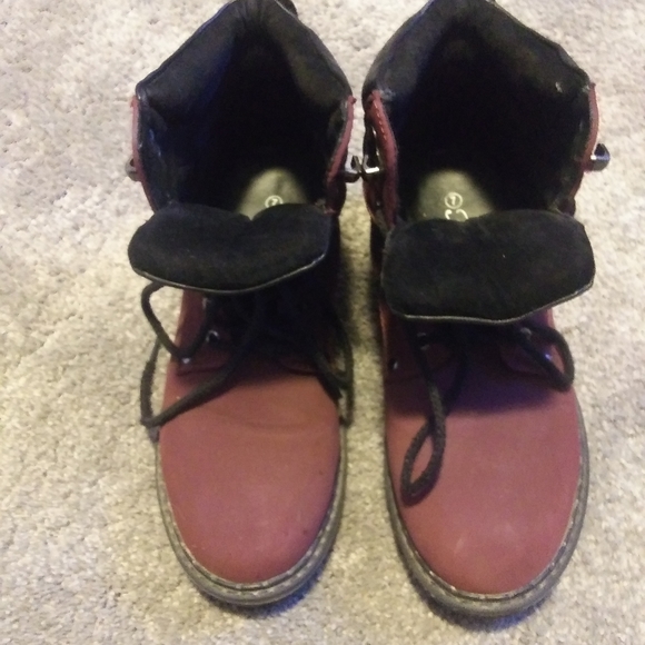 Forever Suede Like Boots - Picture 5 of 8